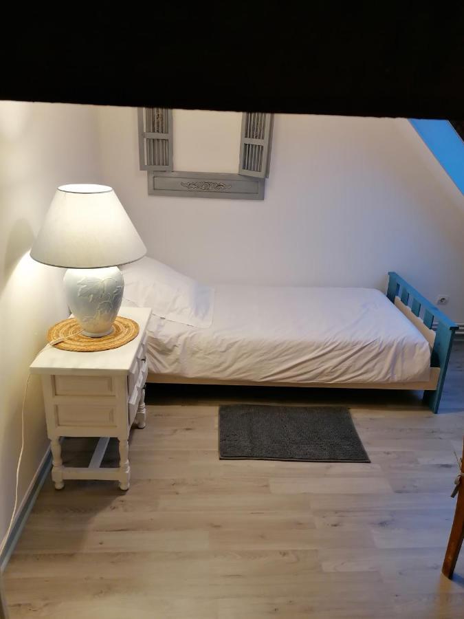 Lola Apartment Montigny-Sur-Crecy Exterior photo